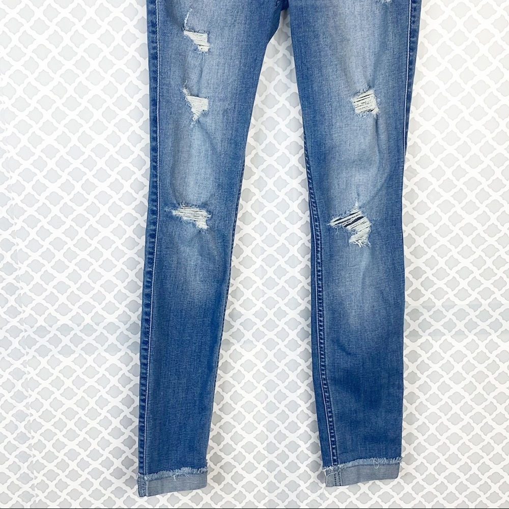 EUC Hollister Distressed High Rise Skinny Jeans - Picture 3 of 10